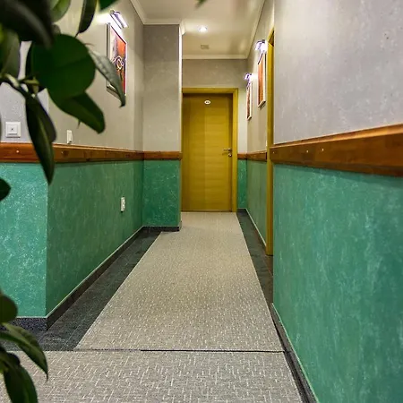 Calypso 汽车旅馆 3*